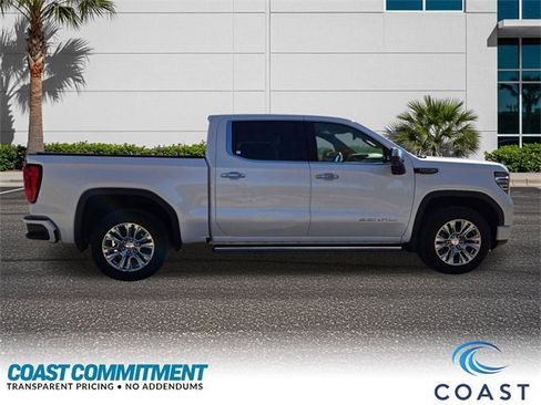 Used 2022 GMC Sierra 1500 Denali image 5