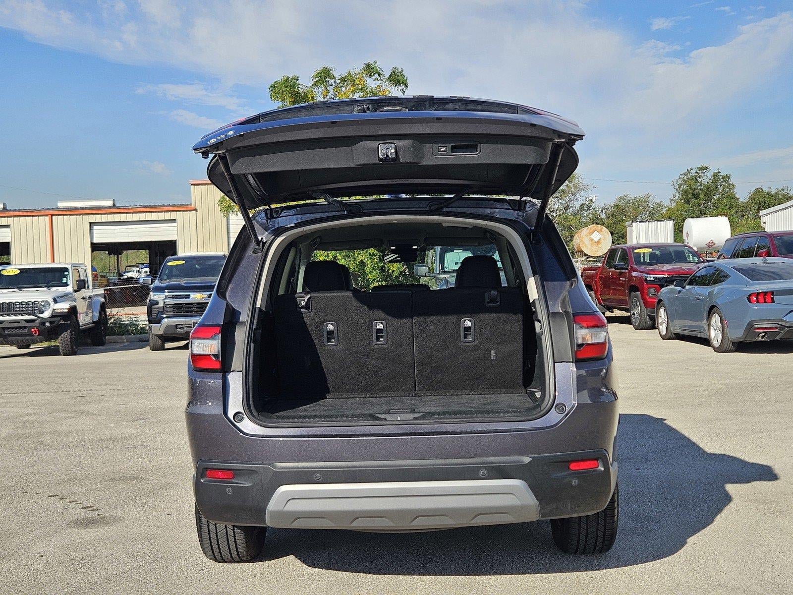 Used 2025 Honda Pilot EX-L image 10