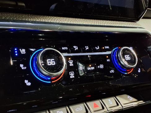 New 2026 GMC Sierra 2500 Denali w/ Denali Reserve Package image 8