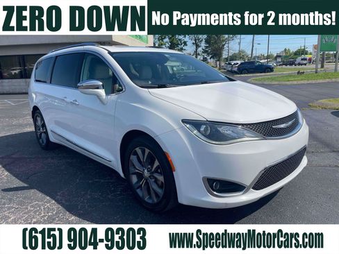 Used 2018 Chrysler Pacifica Limited w/ Tire & Wheel Group FWD image 1