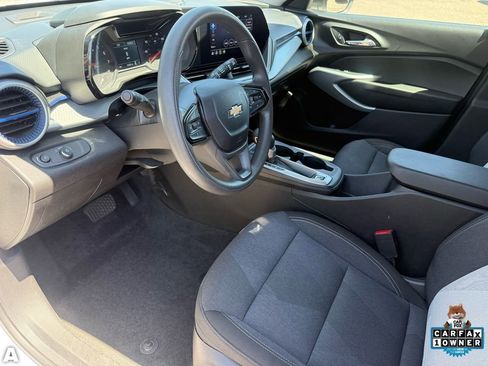 Used 2025 Chevrolet Trax LS image 11