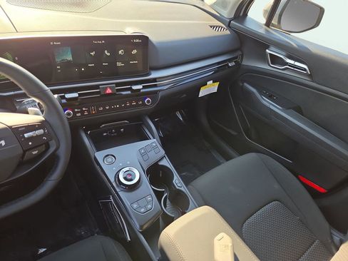 New 2026 Kia Sportage S image 21