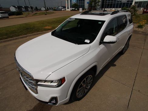 Used 2023 GMC Acadia Denali w/ Denali Ultimate Package AWD/4WD image 21