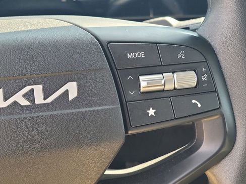 Used 2025 Kia K4 FWD image 15