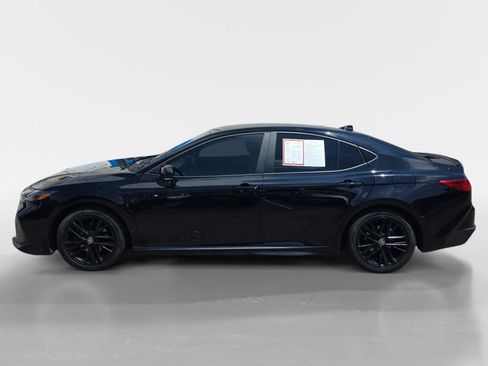 Used 2025 Toyota Camry SE FWD image 7