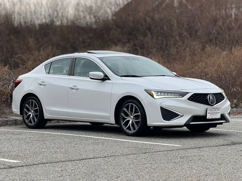 Used 2019 Acura ILX Sedan w/Premium Pkg image 2