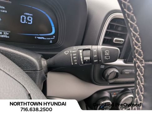 Certified 2023 Hyundai Venue SEL image 26