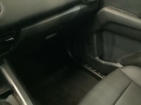 New 2026 GMC Canyon Elevation w/ Convenience Package image 25