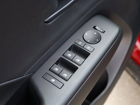 New 2025 Hyundai Kona SEL image 12