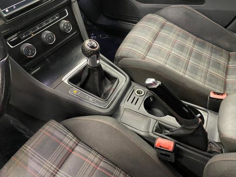 Used 2017 Volkswagen GTI S image 27