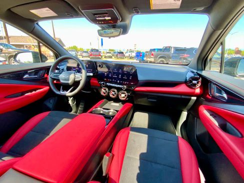 New 2025 Chevrolet Blazer EV RS image 35