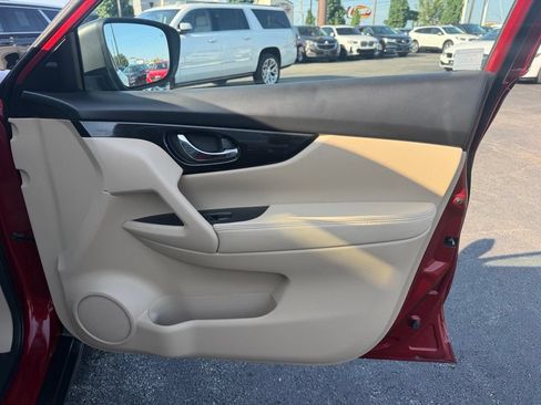 Used 2019 Nissan Rogue SL w/ Premium Package AWD/4WD image 18
