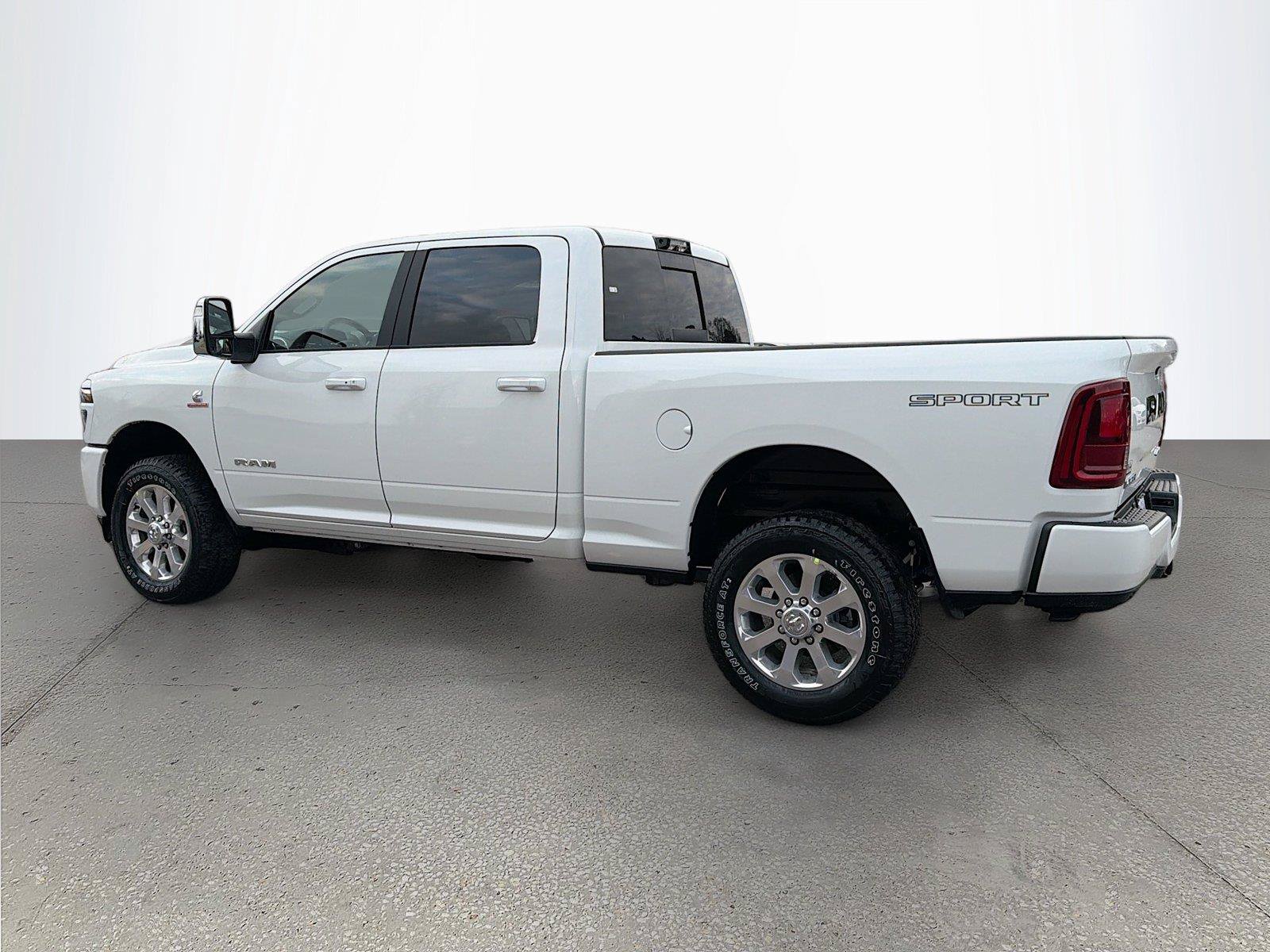 New 2026 RAM 2500 Laramie AWD/4WD image 6