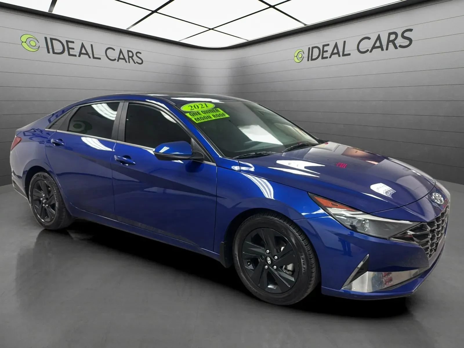 Used 2021 Hyundai Elantra SEL w/ Convenience + Premium Package FWD image 3