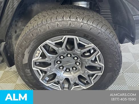Used 2024 GMC Hummer EV 3X AWD/4WD image 23