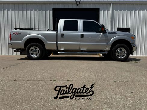 Used 2015 Ford F250 XLT w/ XLT Value Package AWD/4WD image 1