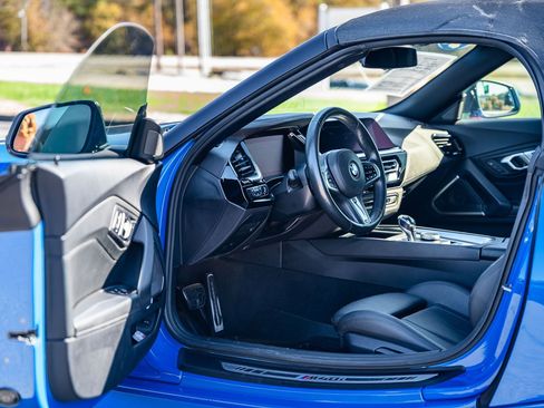 Used 2020 BMW Z4 M40i image 25