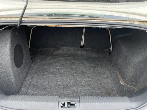 Used 2010 Ford Focus SE image 30