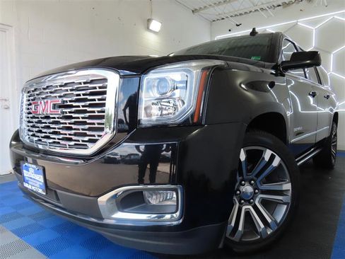 Used 2019 GMC Yukon XL Denali w/ Denali Ultimate Package image 1