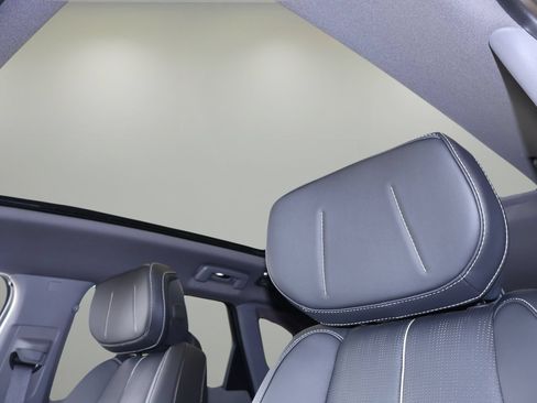 Certified 2025 Cadillac Optiq Luxury 2 w/ LPO, Floor Liner Package AWD/4WD image 24