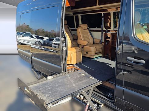 Used 2019 Mercedes-Benz Sprinter 170 image 20