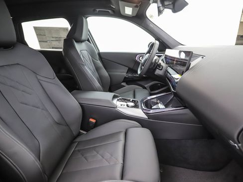 Used 2026 BMW X3 xDrive30 w/ Premium Package image 32