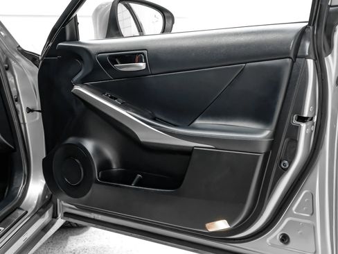 Used 2019 Lexus IS 300 RWD image 45