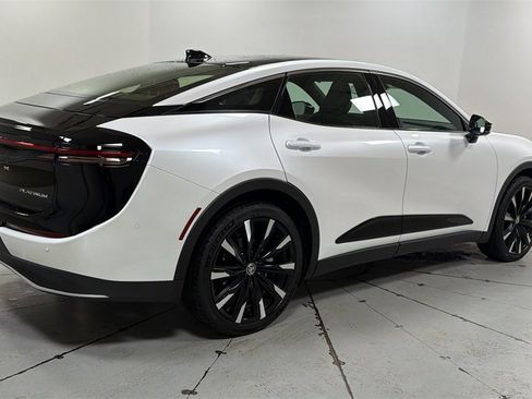 Certified 2026 Toyota Crown Platinum image 5