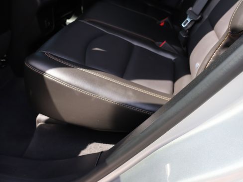 Used 2019 GMC Terrain SLT FWD image 20