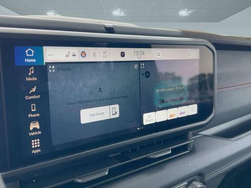 Used 2025 Jeep Wrangler Unlimited Rubicon w/ Convenience Group image 24