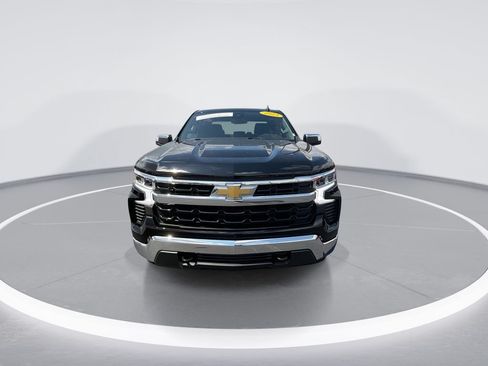 Used 2023 Chevrolet Silverado 1500 LT AWD/4WD image 3