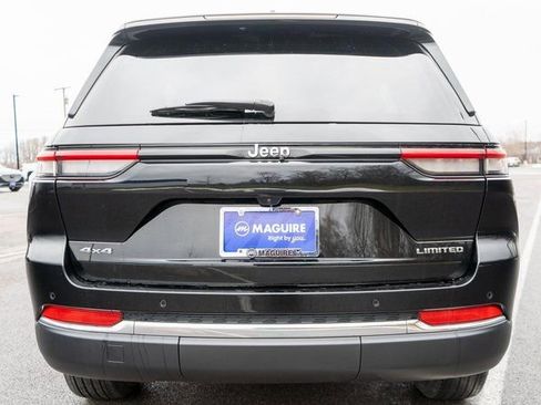 Used 2024 Jeep Grand Cherokee Limited image 7