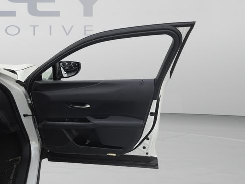 Used 2020 Lexus UX 200 w/ Accessory Package 2 FWD image 24