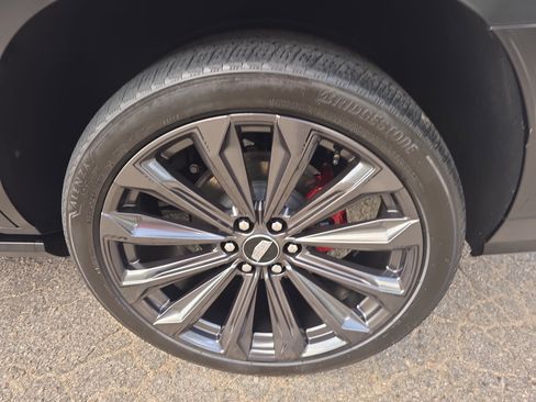 Used 2025 Cadillac Escalade V AWD/4WD image 35