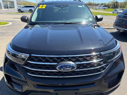 Certified 2022 Ford Explorer XLT AWD/4WD image 5