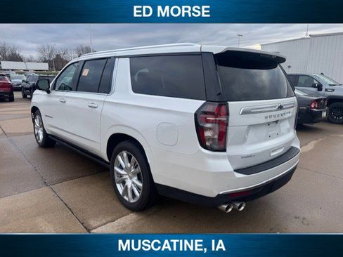 Used 2024 Chevrolet Suburban High Country image 3