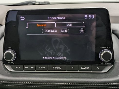 Used 2023 Nissan Rogue S image 16