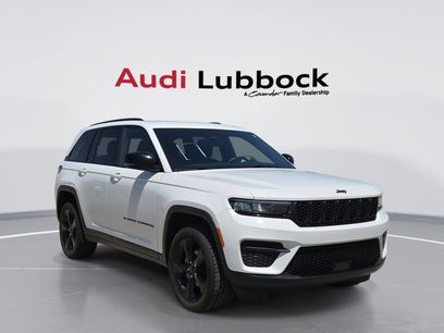 Used 2023 Jeep Grand Cherokee Altitude