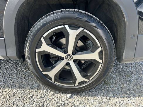 Used 2026 Volkswagen Tiguan SE AWD/4WD image 28