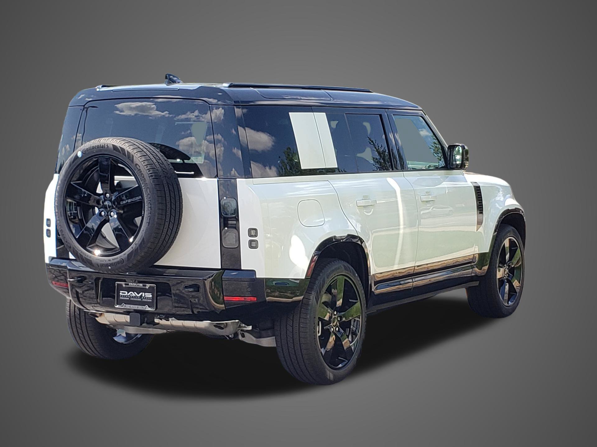 New 2026 Land Rover Defender 110 X-Dynamic SE AWD/4WD image 5