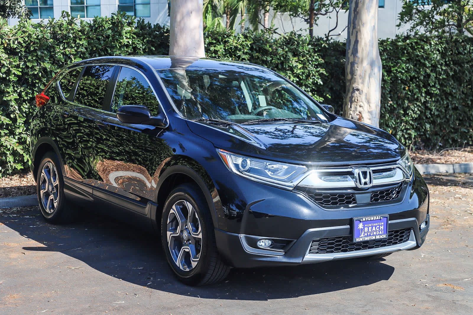 Used 2018 Honda CR-V EX image 3