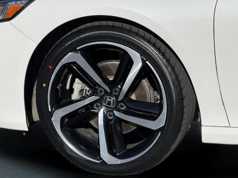Used 2019 Honda Accord Sport image 30