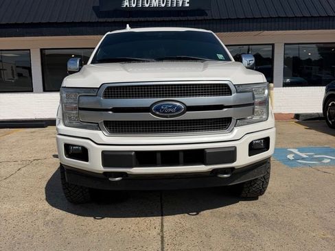 Used 2019 Ford F150 Platinum w/ Equipment Group 701A Luxury AWD/4WD image 2