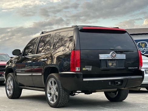 Used 2009 Cadillac Escalade 2WD Hybrid image 5
