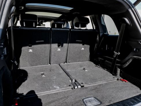 Used 2021 Mercedes-Benz GLB 35 AMG GLB 35 AMG image 43