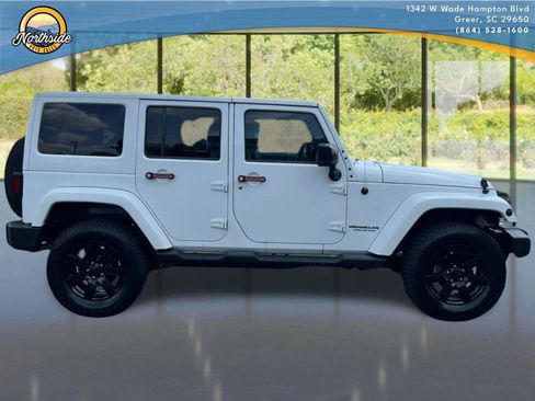 Used 2014 Jeep Wrangler Unlimited Sahara AWD/4WD image 23