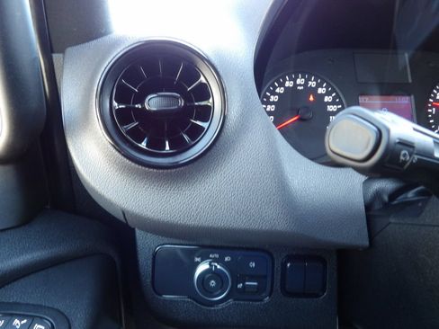 Used 2023 Mercedes-Benz Sprinter 2500 image 20