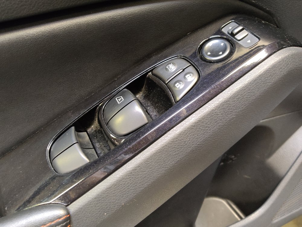 Used 2024 Nissan Altima 2.5 SR FWD image 27