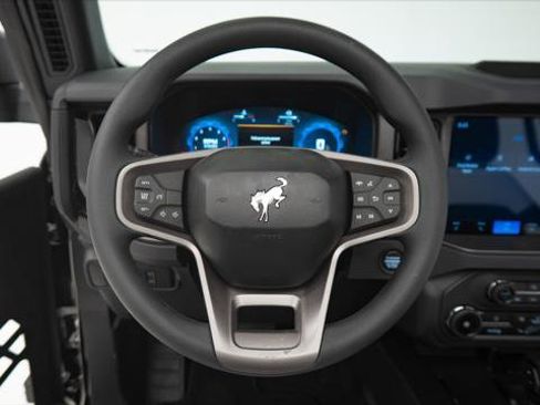 Used 2025 Ford Bronco 4-Door image 18