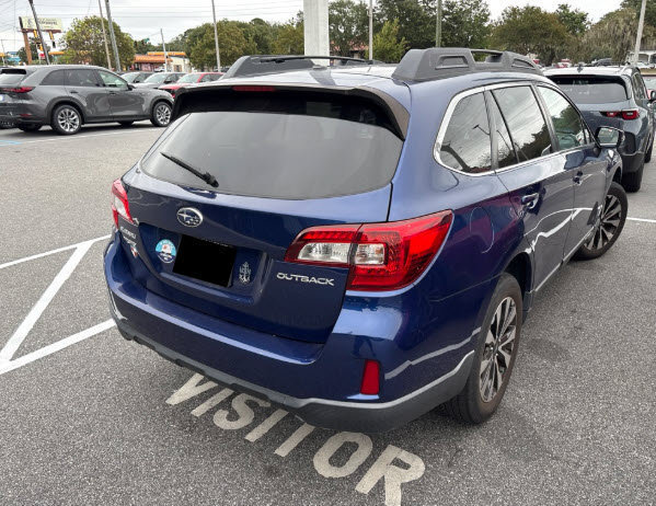 Used 2015 Subaru Outback 2.5i Limited AWD/4WD image 7
